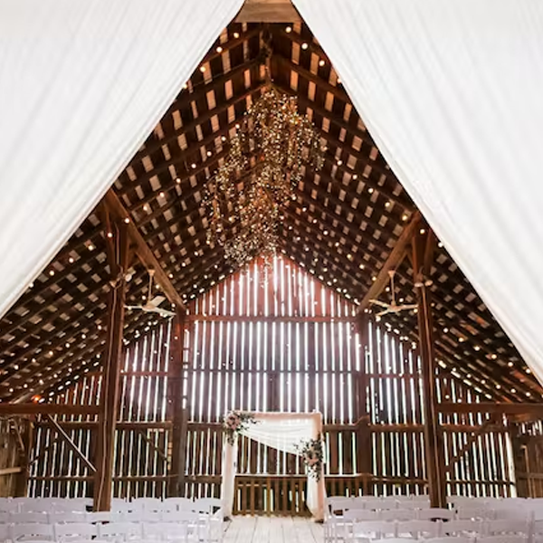 Iron & Oaks Wedding Venue